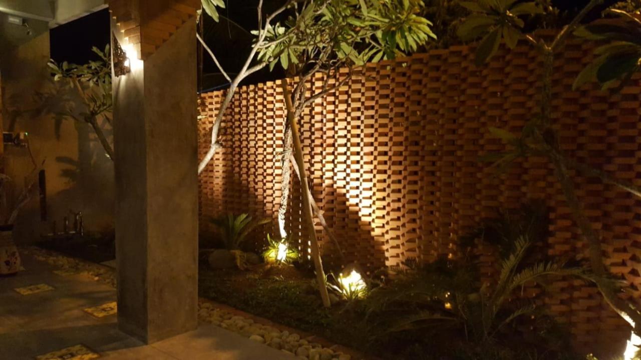 Oma Watu Inn Pringkuku Exterior photo